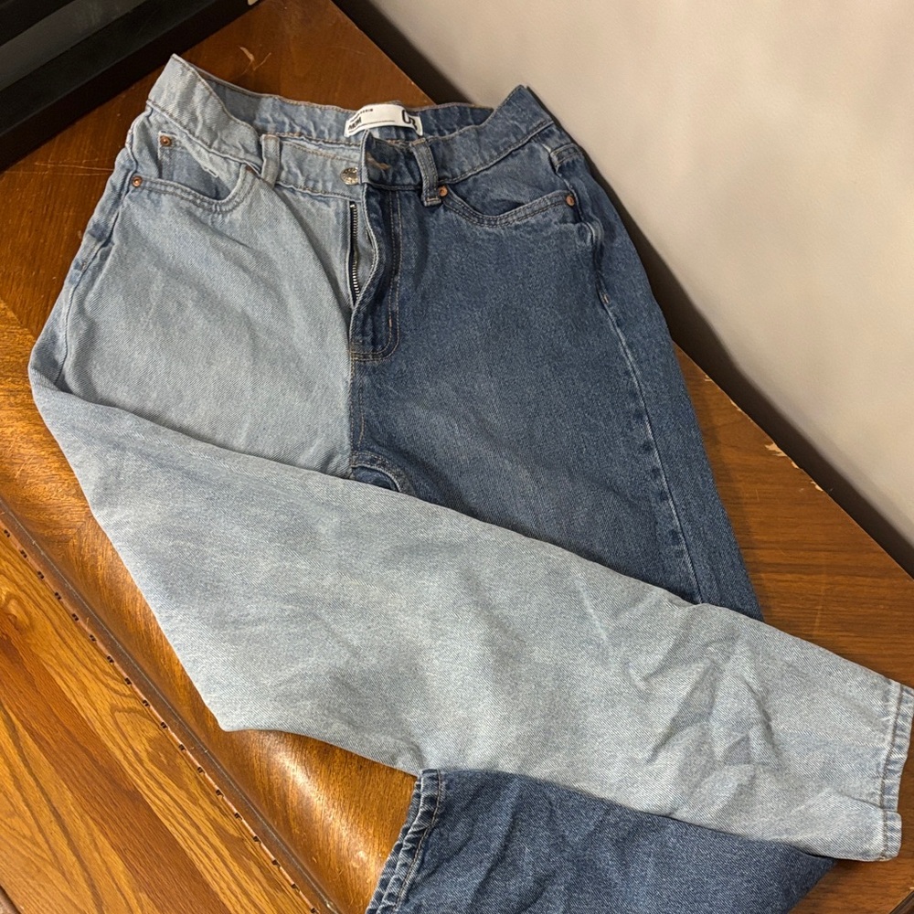 Women's Two-Tone Blue Relaxed Jeans
